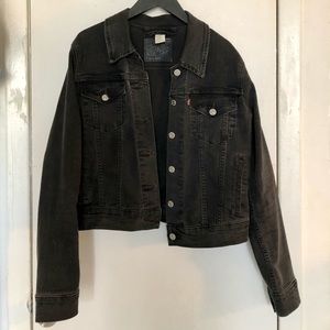 Levi’s trucker jacket